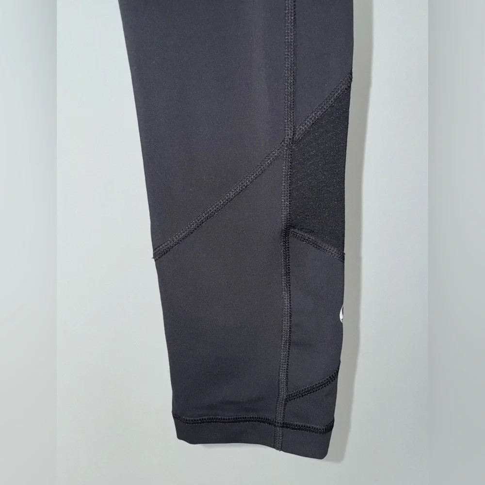 Lululemon Pace Rival Crop Leggings‎ in Black, Size 4